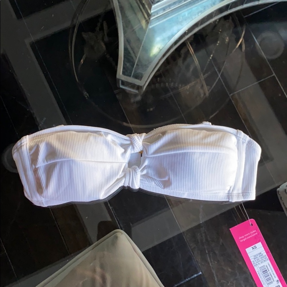 White strapless bathing suit top
